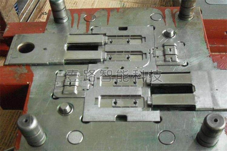 市面上塑膠模具模架品牌繁雜，能夠給模具以及產(chǎn)品帶來(lái)更多的保障